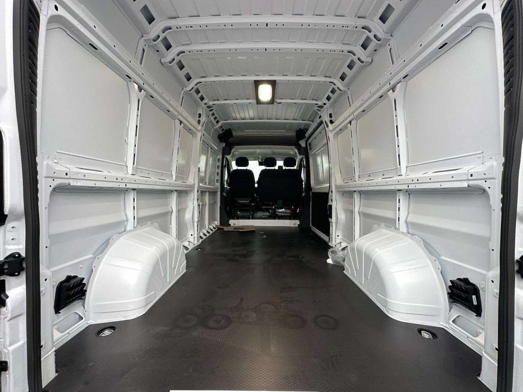 New 2026 RAM ProMaster 2500 w/ Convenience Group FWD image 2