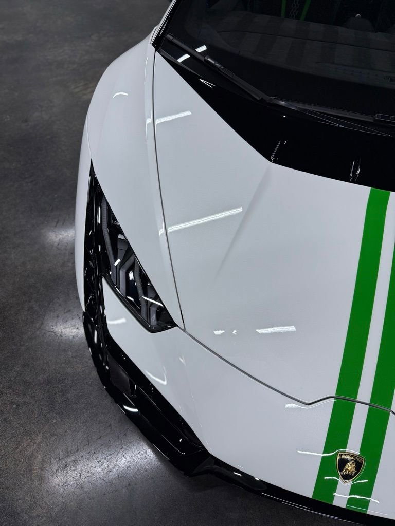 Used 2023 Lamborghini Huracan Tecnica RWD image 2