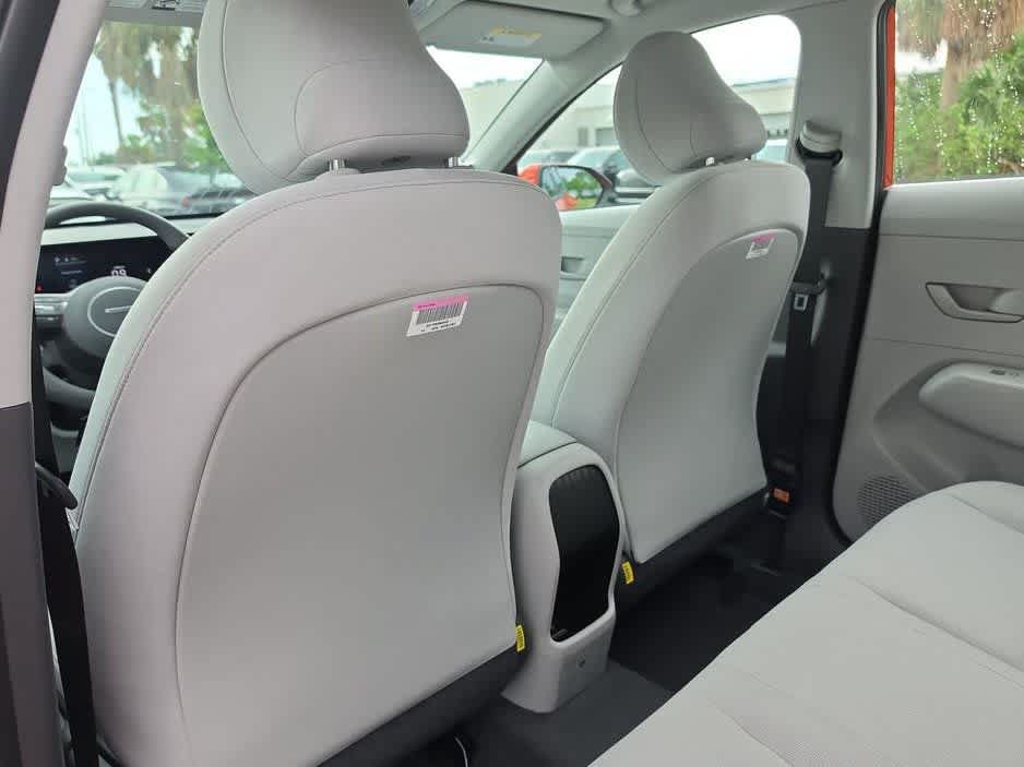 New 2027 Hyundai Kona SE FWD image 19