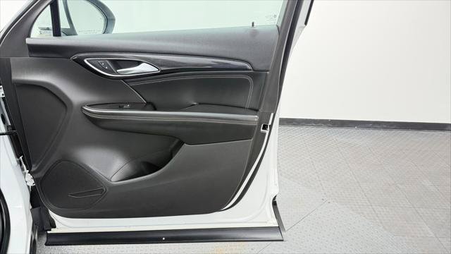 Used 2022 Buick Envision Preferred FWD image 24