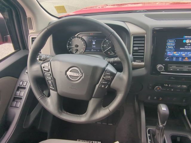 Used 2023 Nissan Frontier SV w/ SV Convenience Package image 17