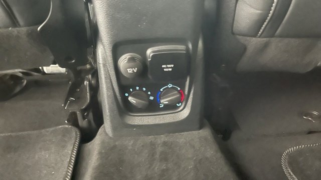 Used 2020 Ford Transit Connect XLT image 45