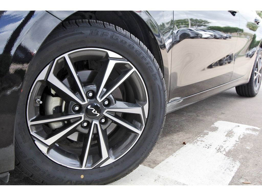 Used 2024 Kia Forte LXS image 28