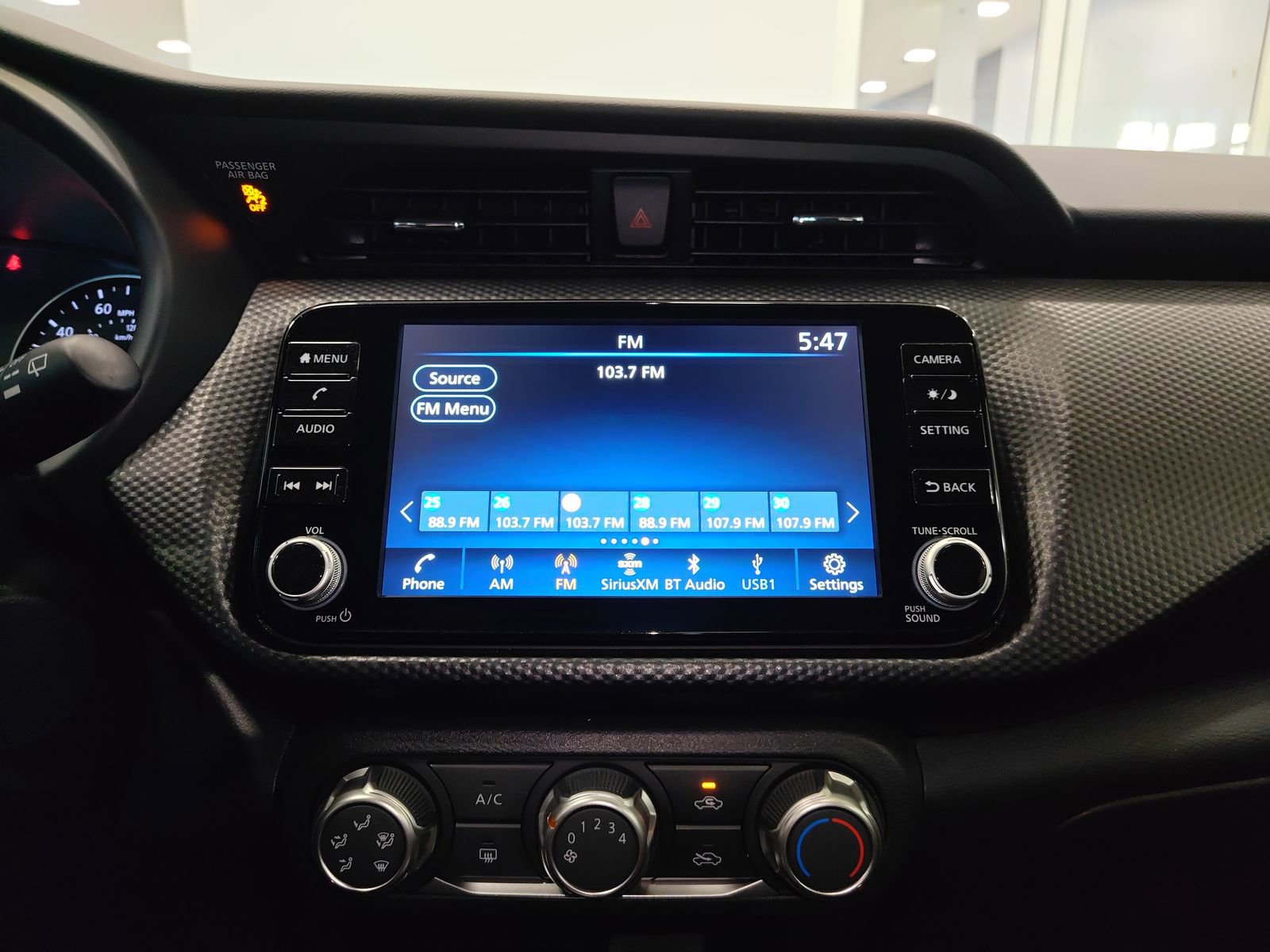 Used 2024 Nissan Kicks SV image 30