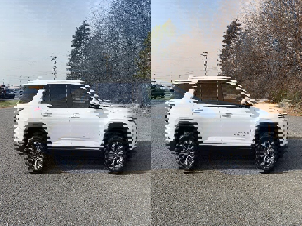 New 2026 Chevrolet Equinox LT w/ Convenience Package II image 6