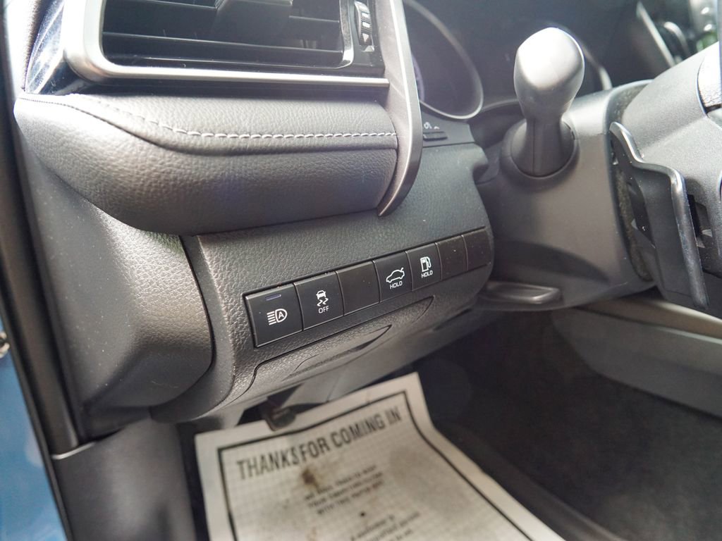 Used 2023 Toyota Camry SE w/ Convenience Package FWD image 17