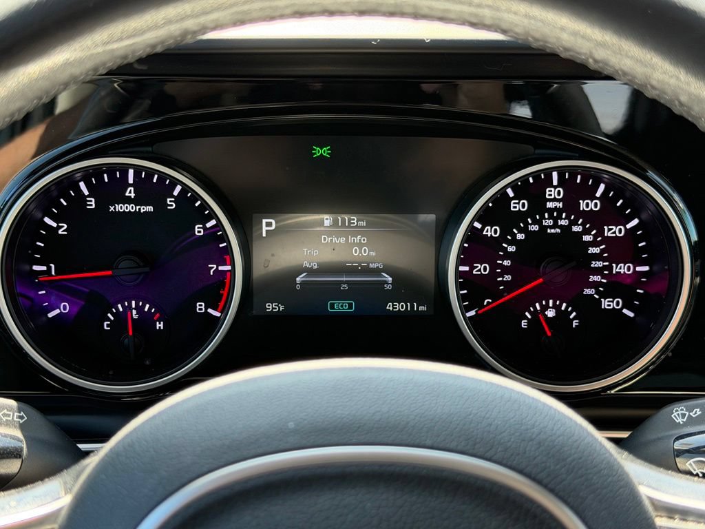 Used 2022 Kia Carnival SX FWD image 17
