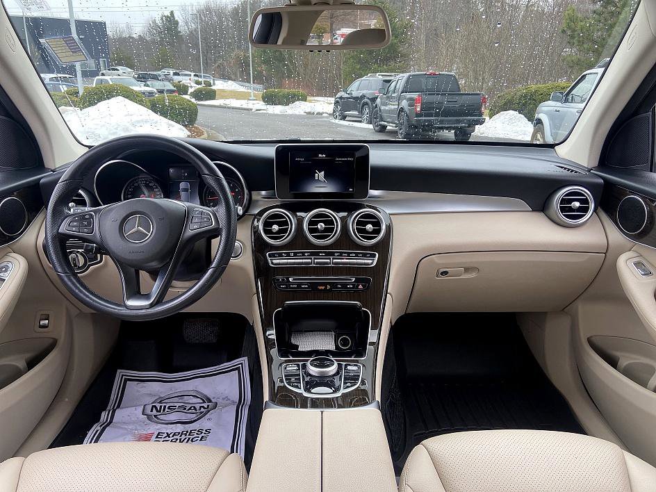 Used 2019 Mercedes-Benz GLC 300 4MATIC image 16