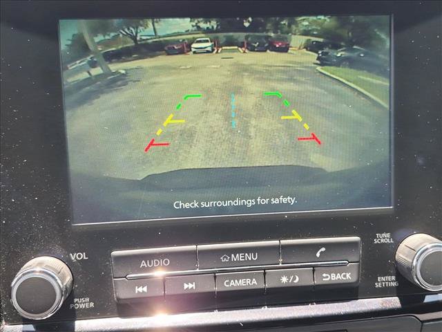 Used 2024 Nissan Frontier SV w/ Bed Access Package RWD image 13