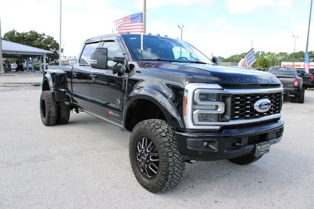 Used 2025 Ford F350 Platinum AWD/4WD image 16
