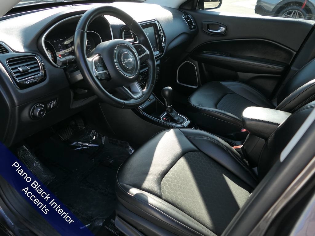Used 2019 Jeep Compass Latitude FWD image 13