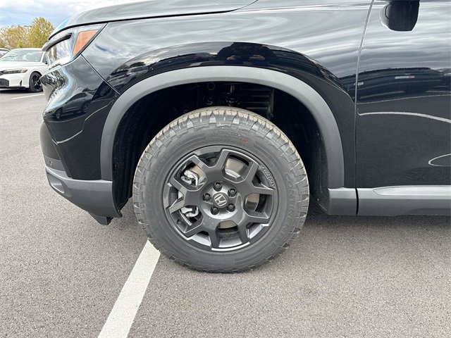 New 2025 Honda Pilot TrailSport image 13