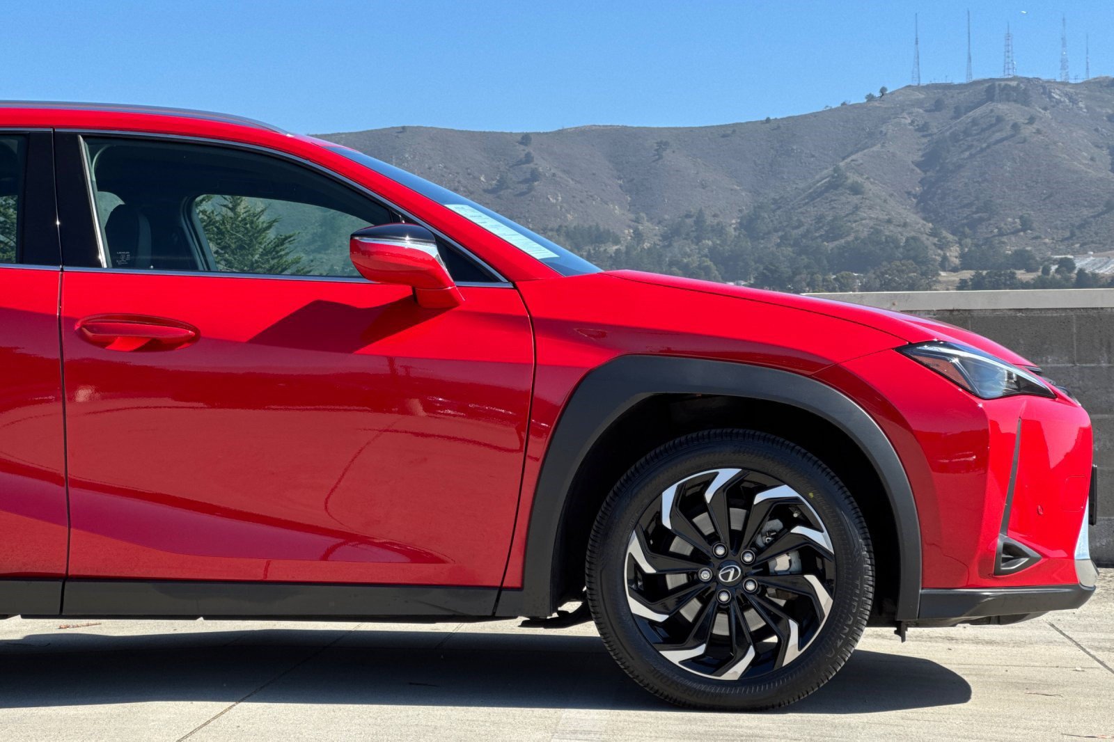 Certified 2024 Lexus UX 250h FWD image 35