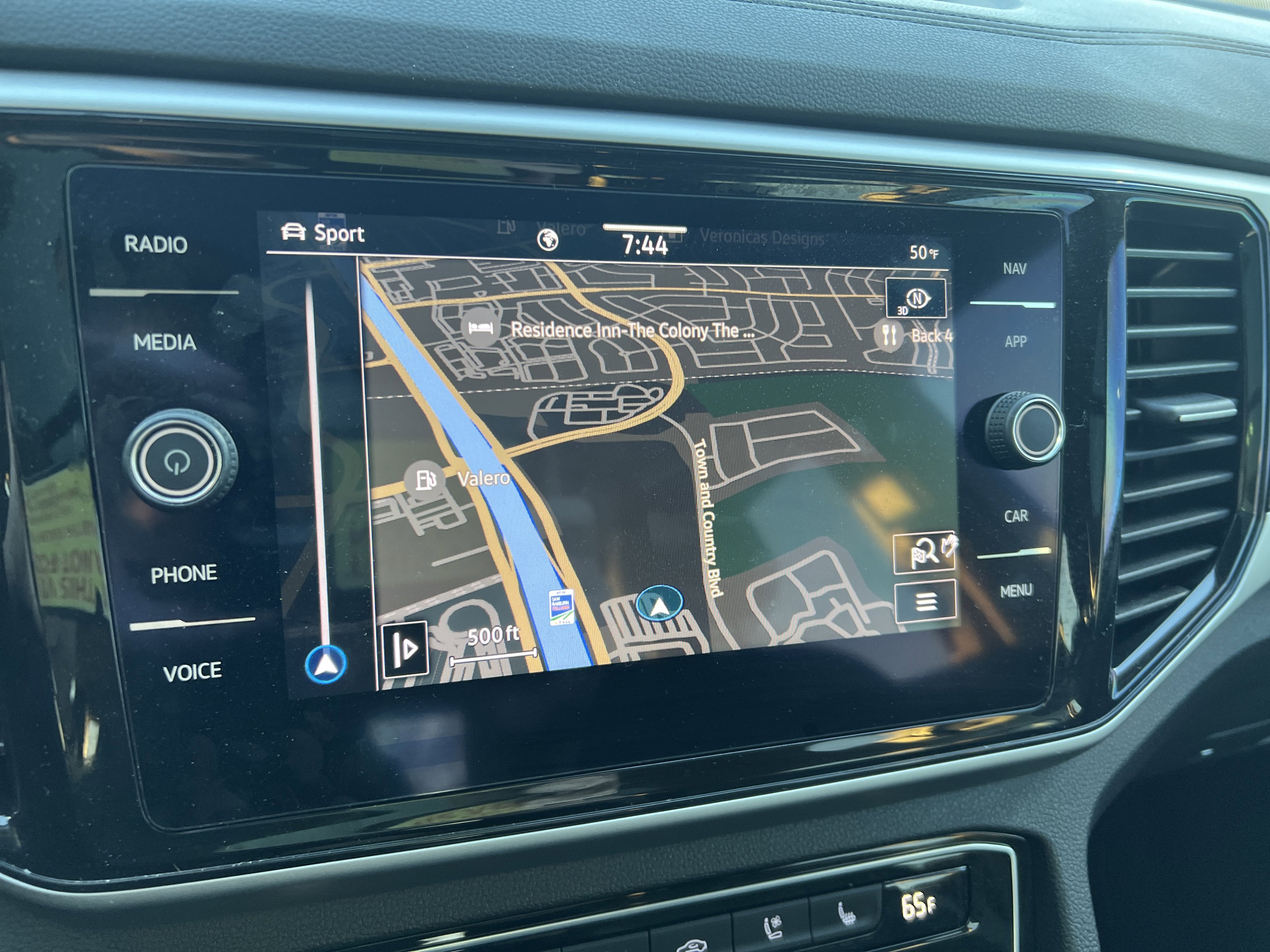 Used 2022 Volkswagen Atlas SEL Premium image 23