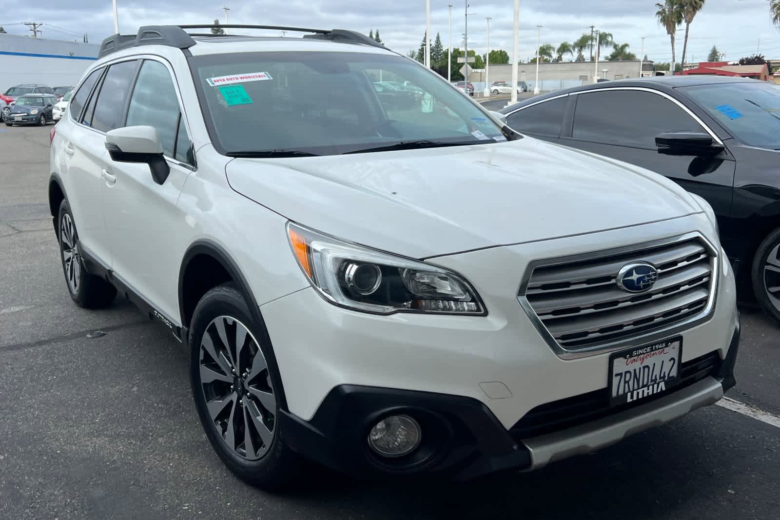 Used 2016 Subaru Outback 2.5i Limited AWD/4WD image 3