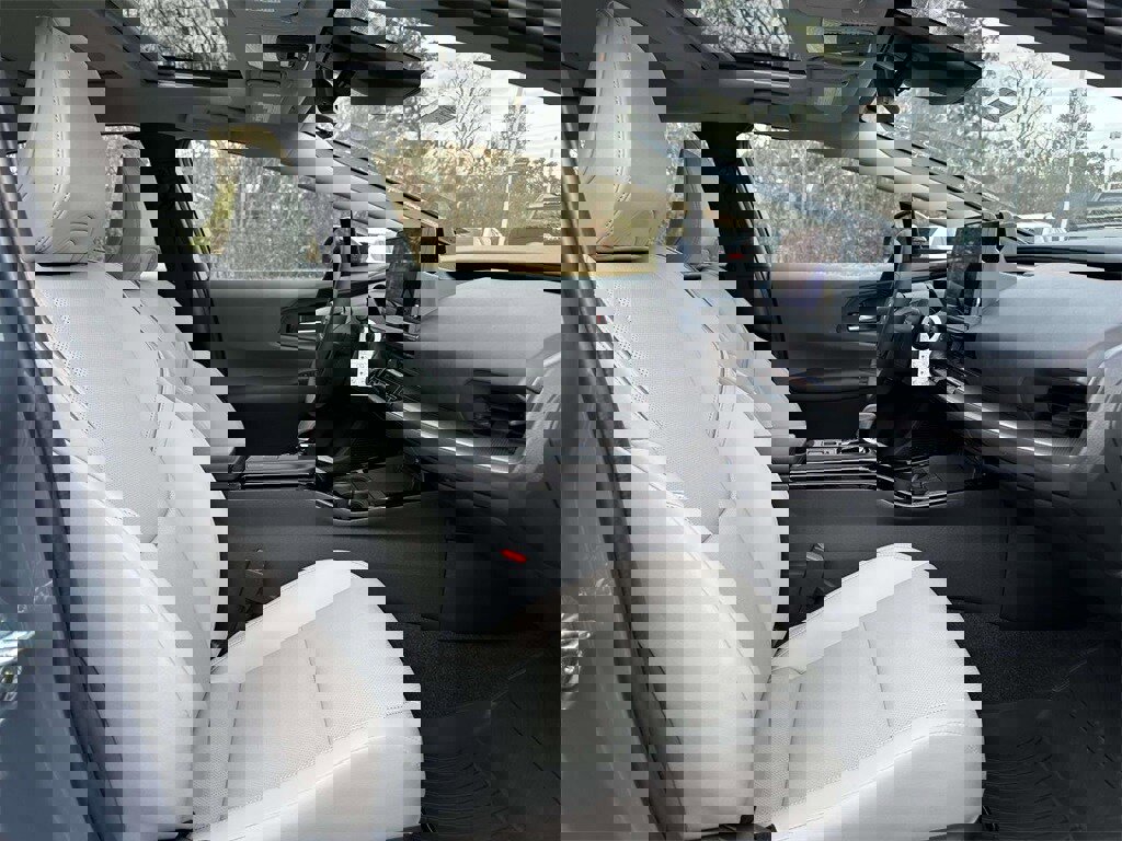 New 2026 Toyota Prius XLE image 13