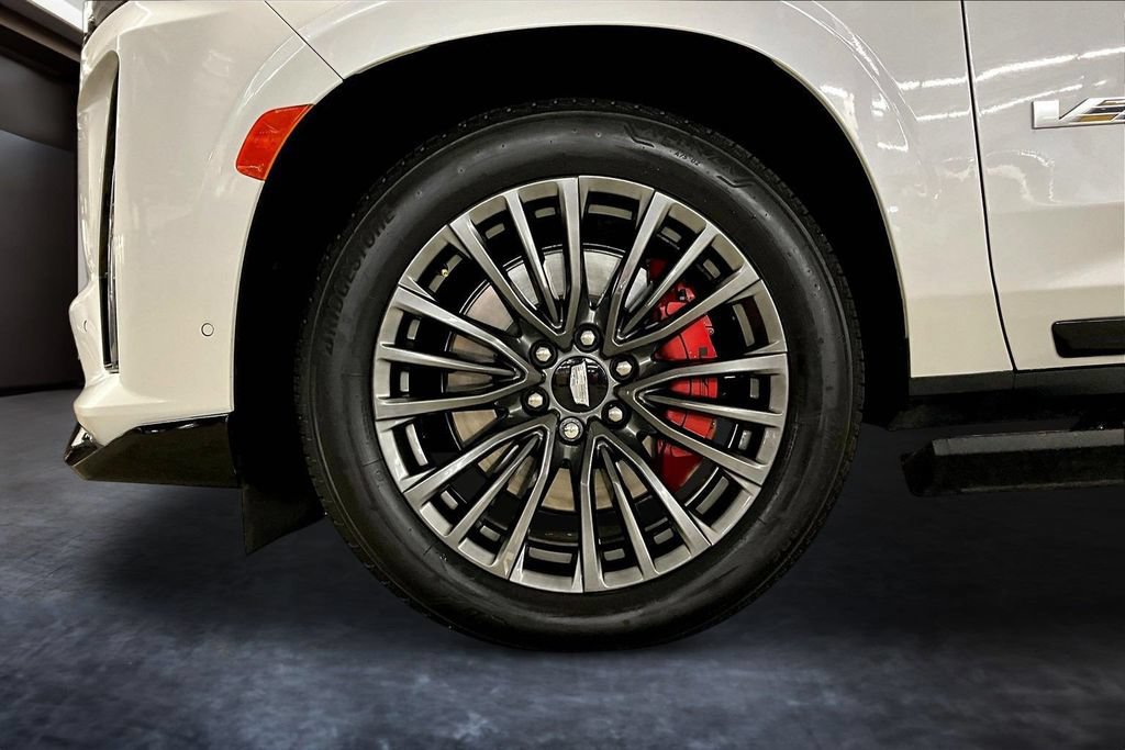 Certified 2023 Cadillac Escalade ESV V AWD/4WD image 35