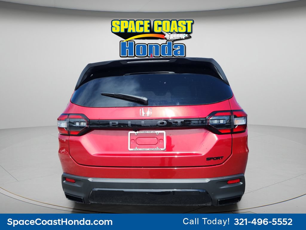 New 2026 Honda Pilot Sport image 4