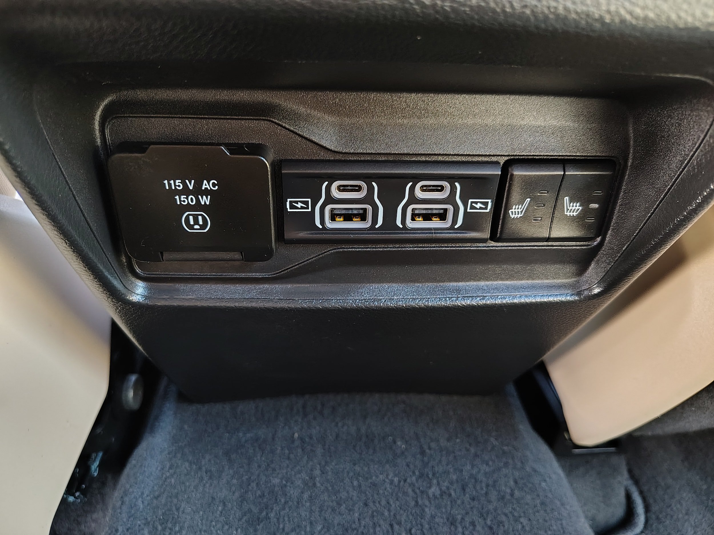Certified 2025 Jeep Grand Cherokee Limited w/ Luxury Tech Group II AWD/4WD image 26