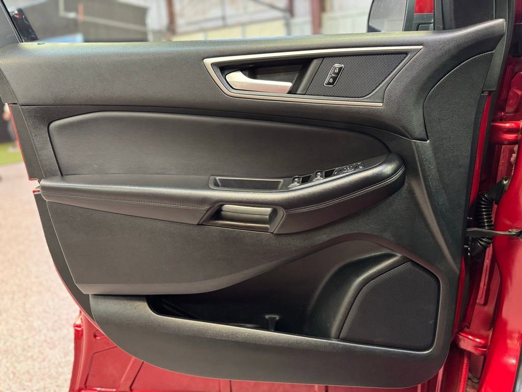 Used 2023 Ford Edge SEL image 22