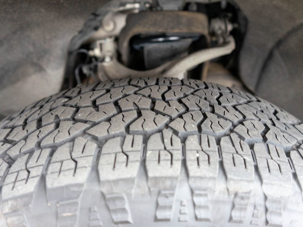 Used 2020 GMC Sierra 1500 AT4 w/ AT4 Premium Package image 42