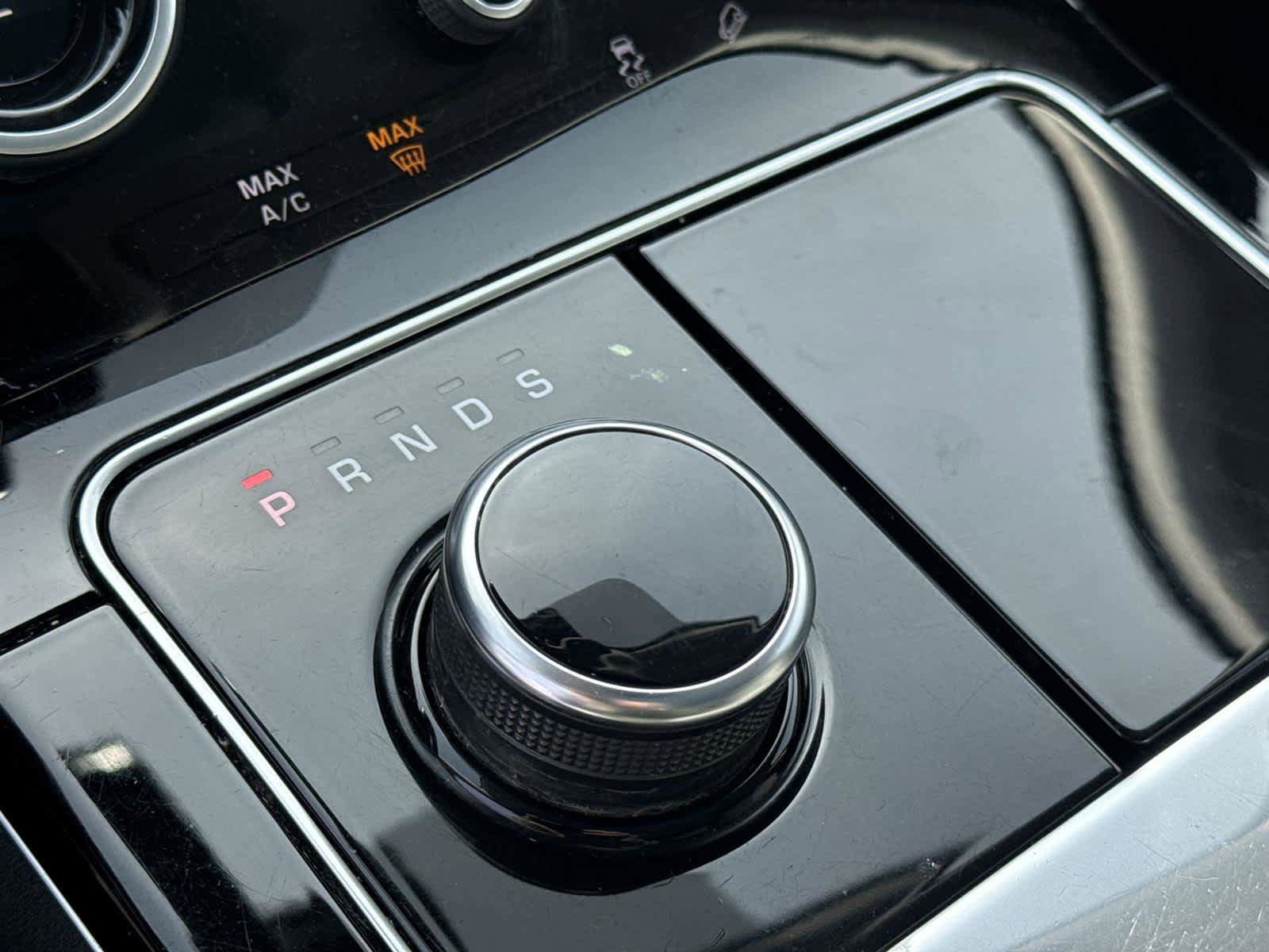 Used 2020 Land Rover Range Rover Velar S image 29
