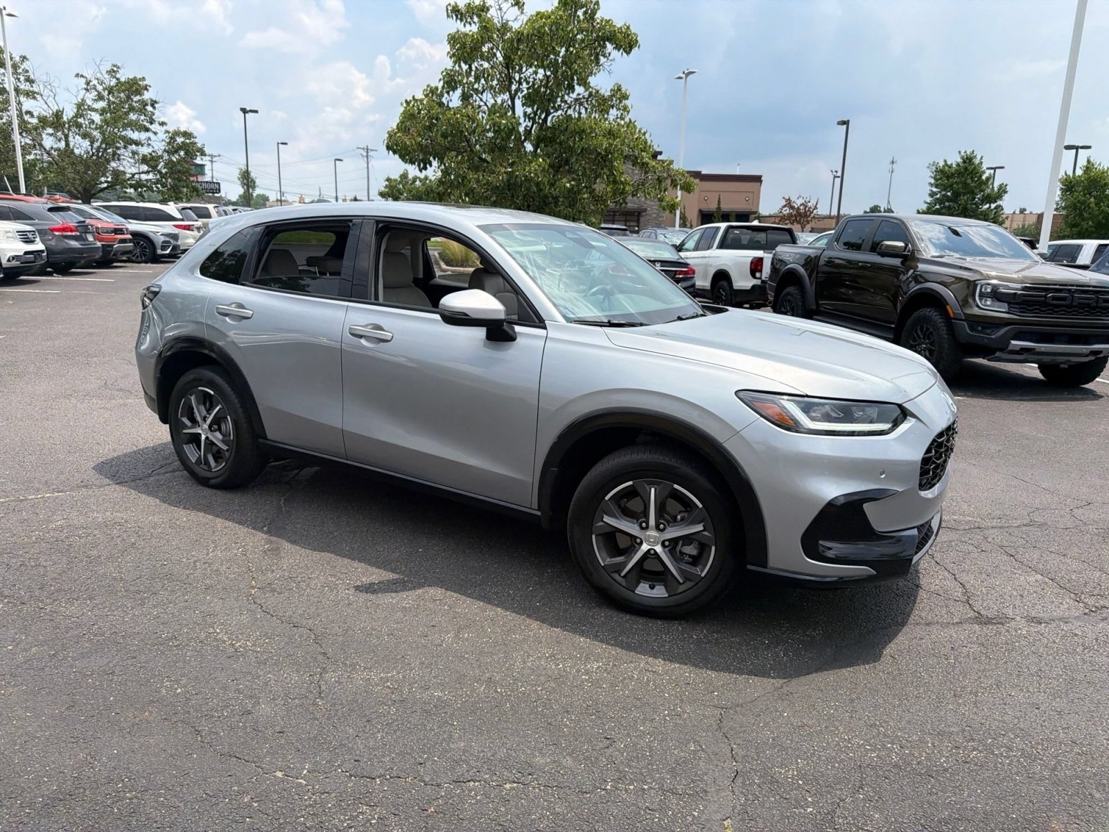 Used 2025 Honda HR-V EX-L image 34