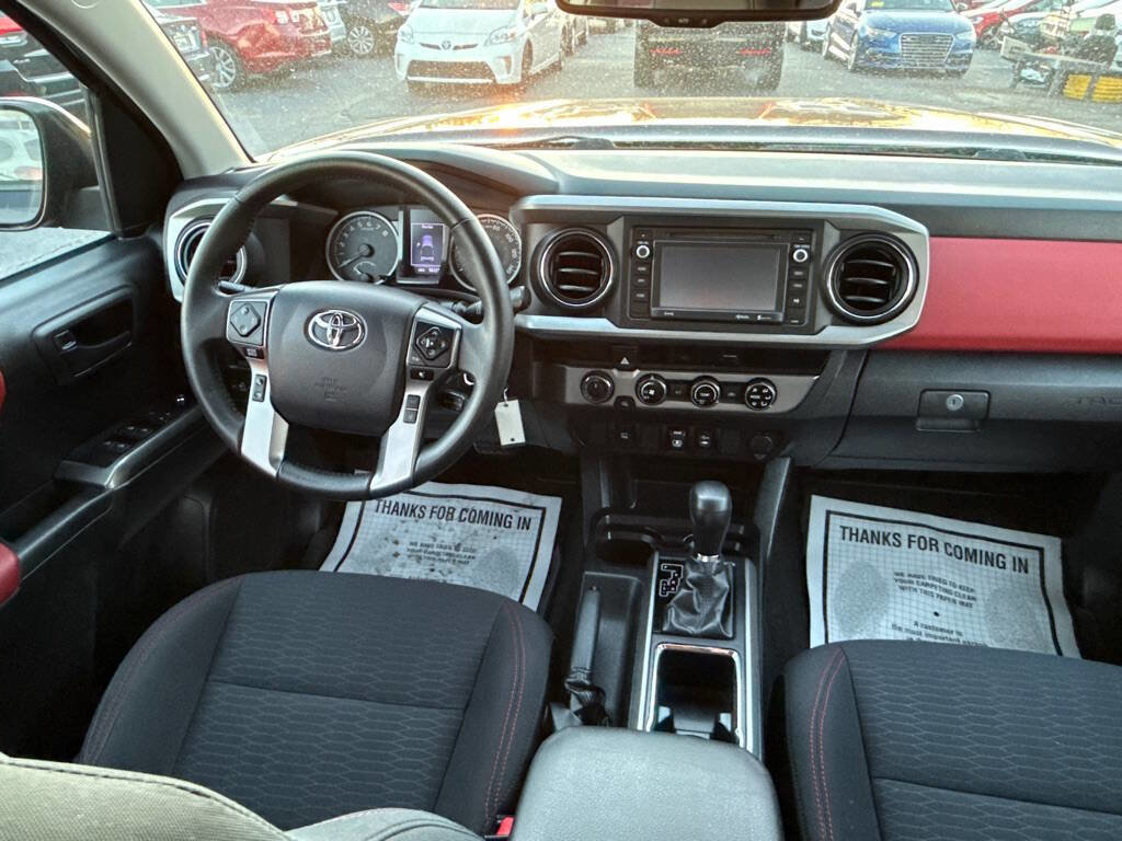 Used 2018 Toyota Tacoma SR5 image 15