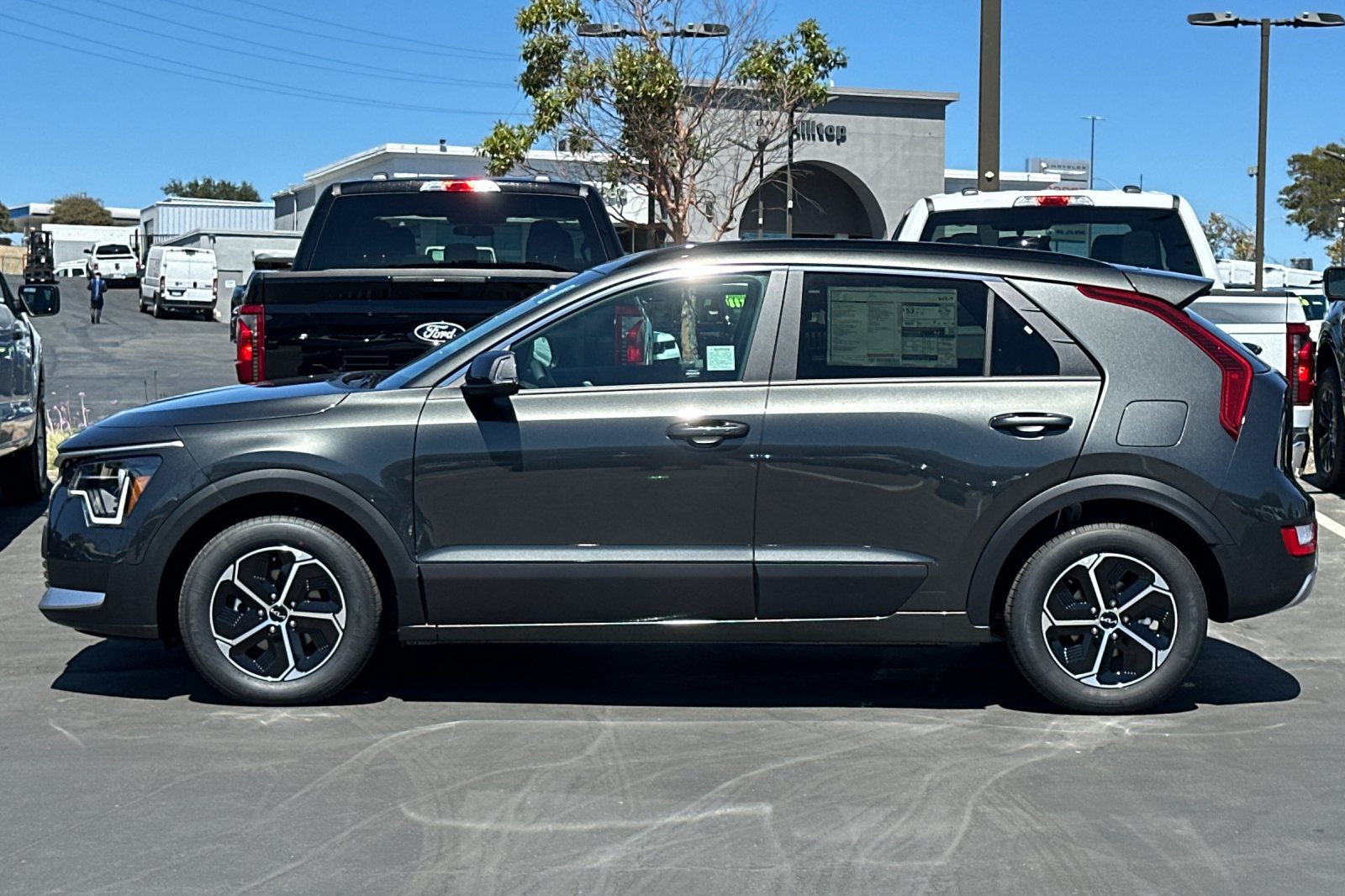 New 2026 Kia Niro EX FWD image 7