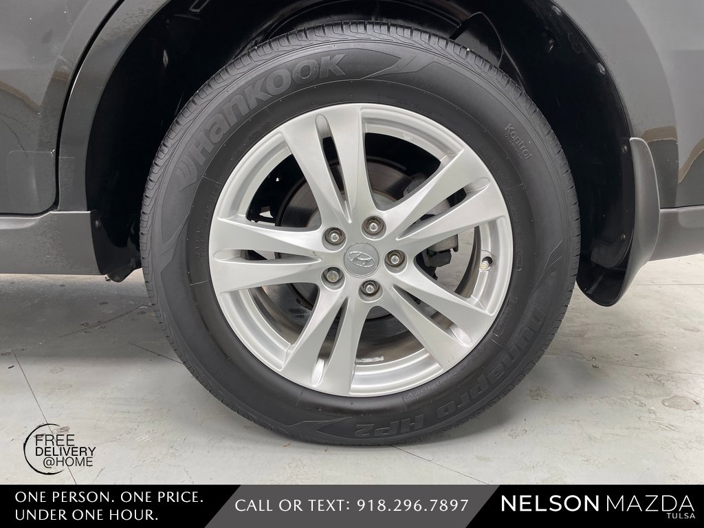 Used 2012 Hyundai Santa Fe Limited w/ Navigation Pkg 4 image 12