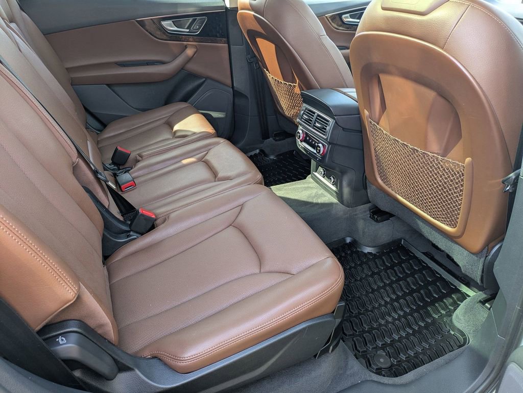 Used 2018 Audi Q7 3.0T Prestige image 28