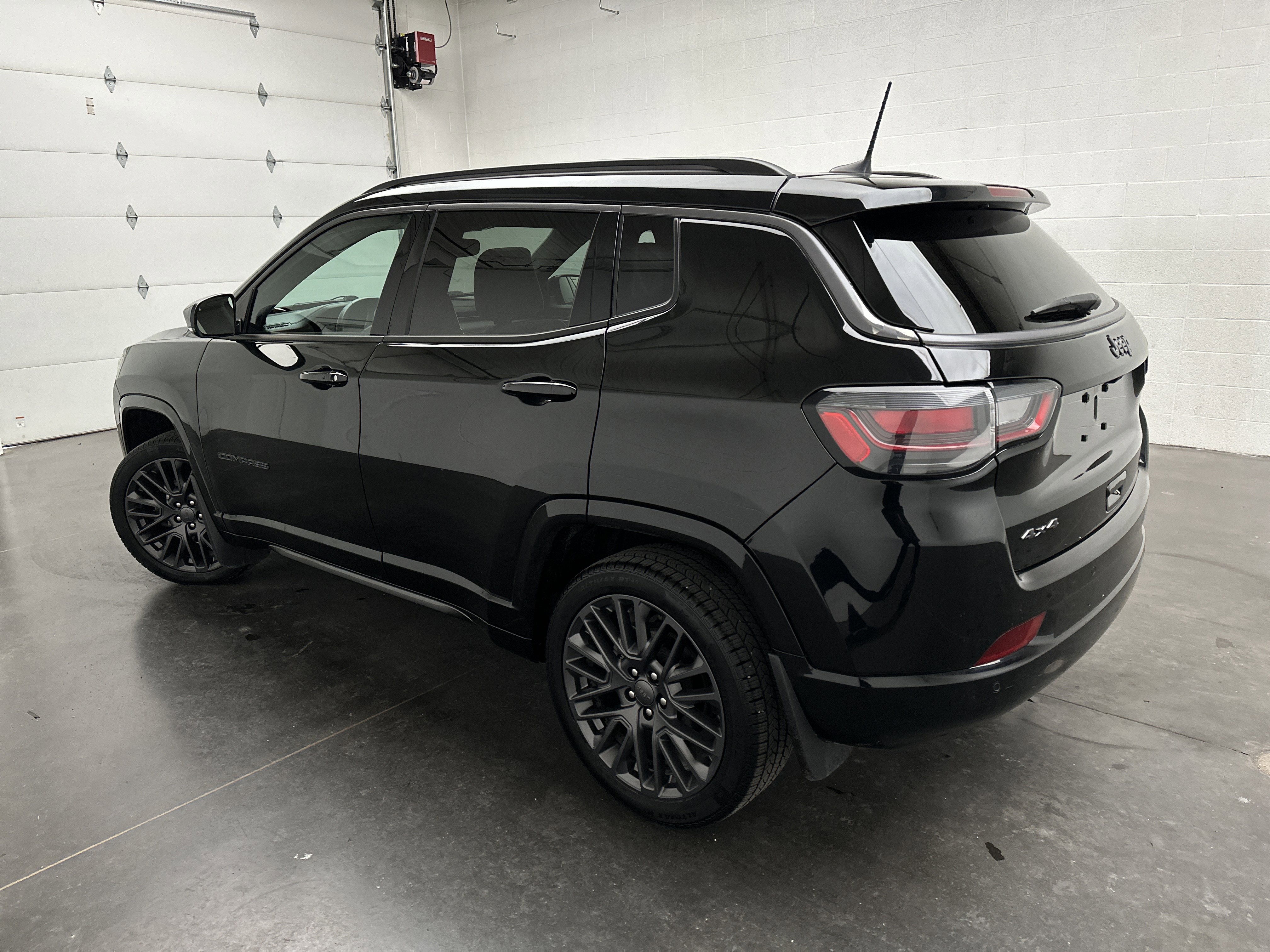 Used 2022 Jeep Compass High Altitude AWD/4WD image 7