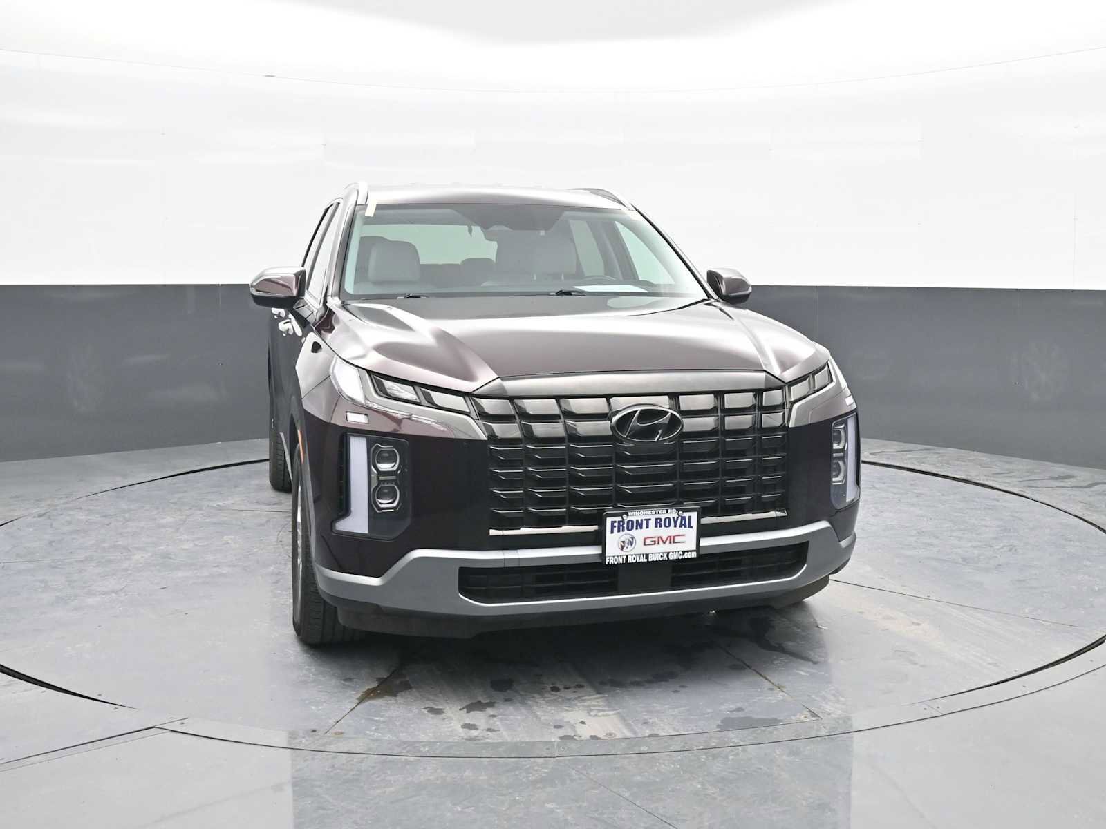 Used 2024 Hyundai Palisade SEL image 2
