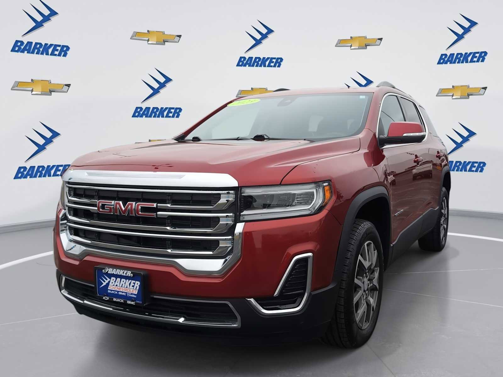 Used 2023 GMC Acadia SLE w/ Driver Convenience Package image 1