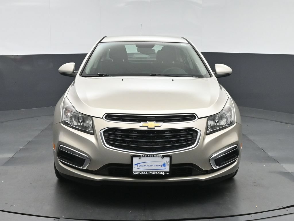 Used 2016 Chevrolet Cruze LT w/ Enhanced Safety Package FWD image 2