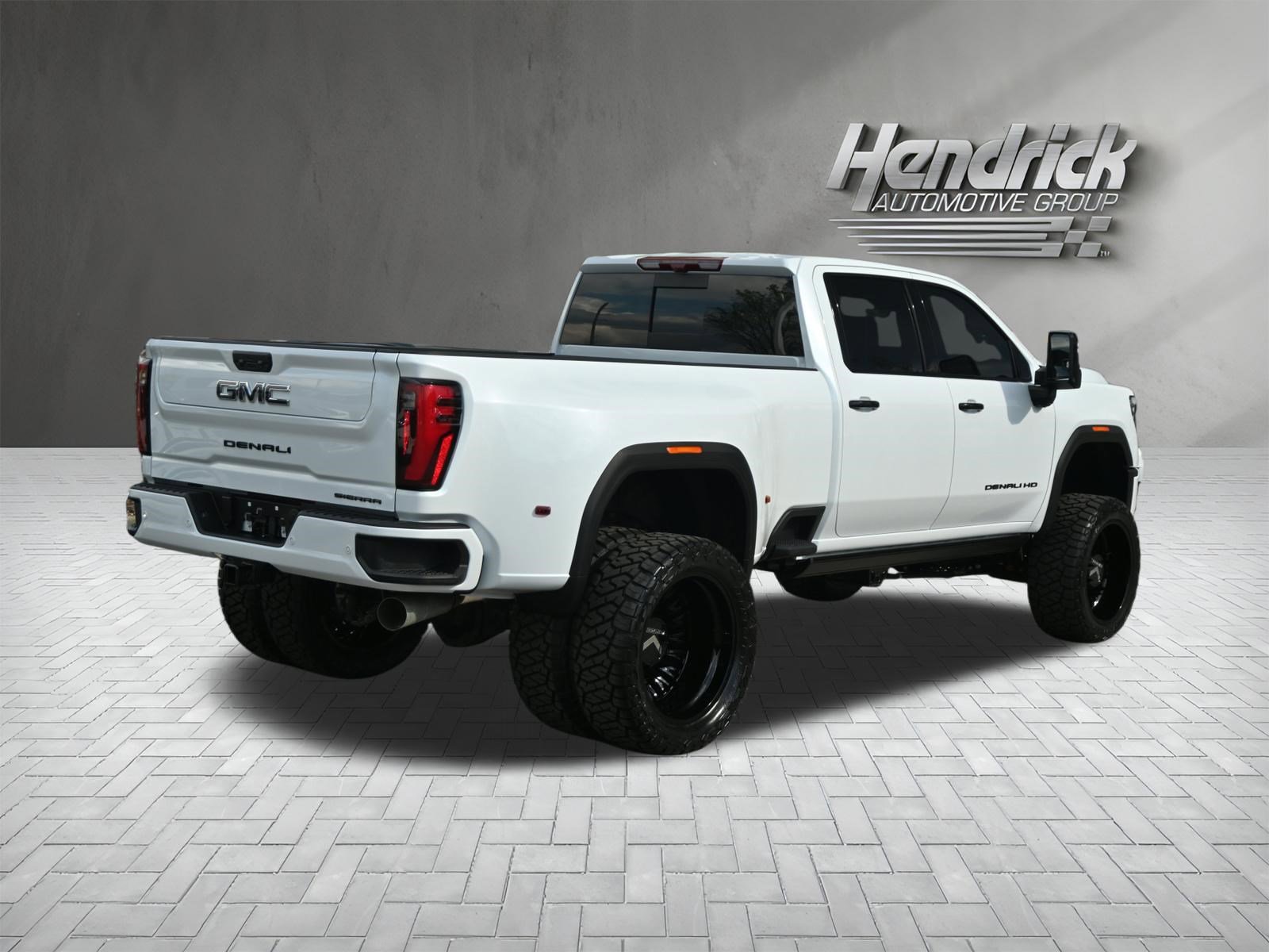 Used 2026 GMC Sierra 3500 Denali Ultimate AWD/4WD image 10