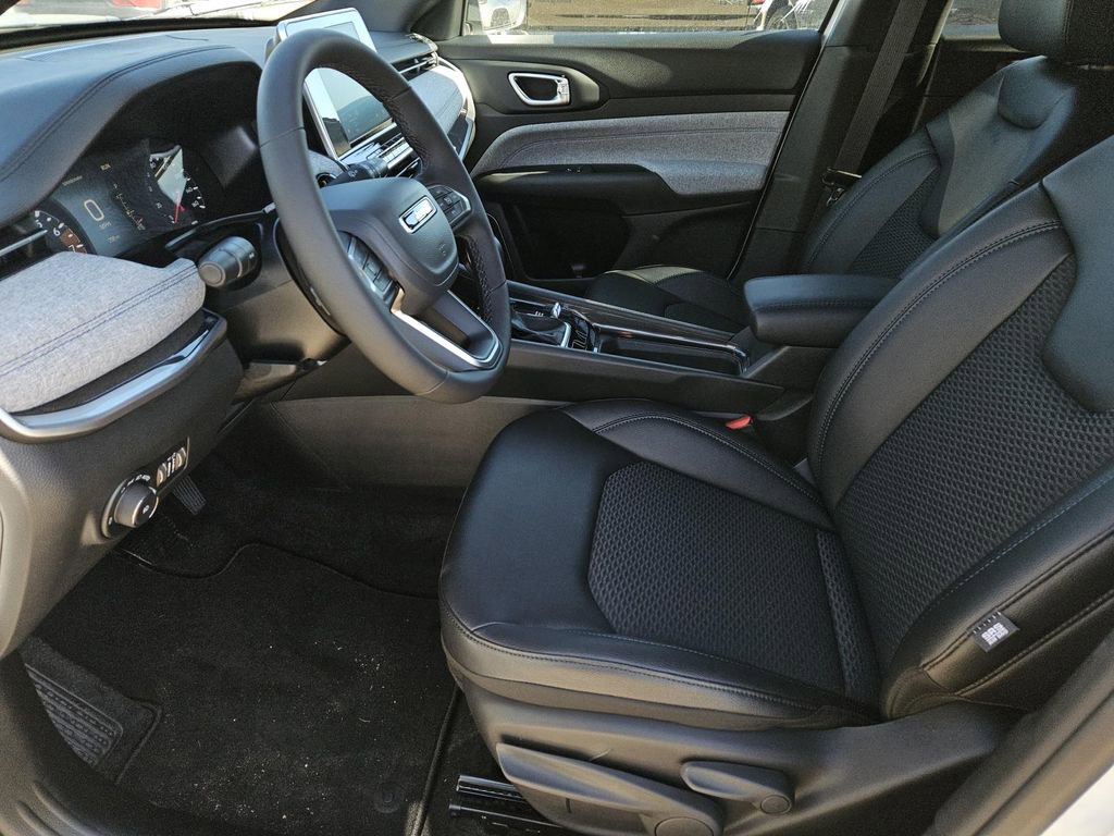 New 2026 Jeep Compass Latitude image 20