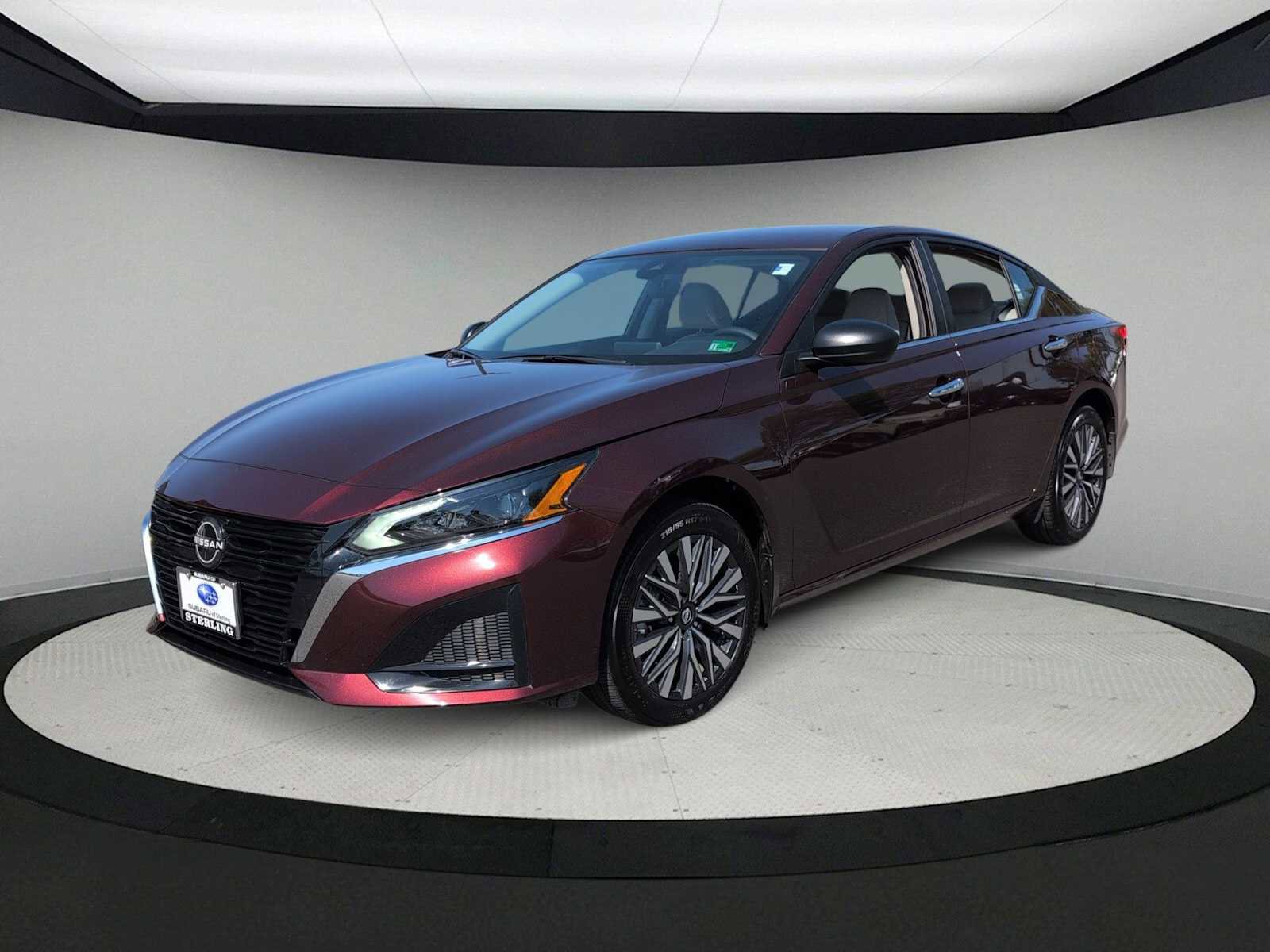 Used 2024 Nissan Altima 2.5 SV image 4