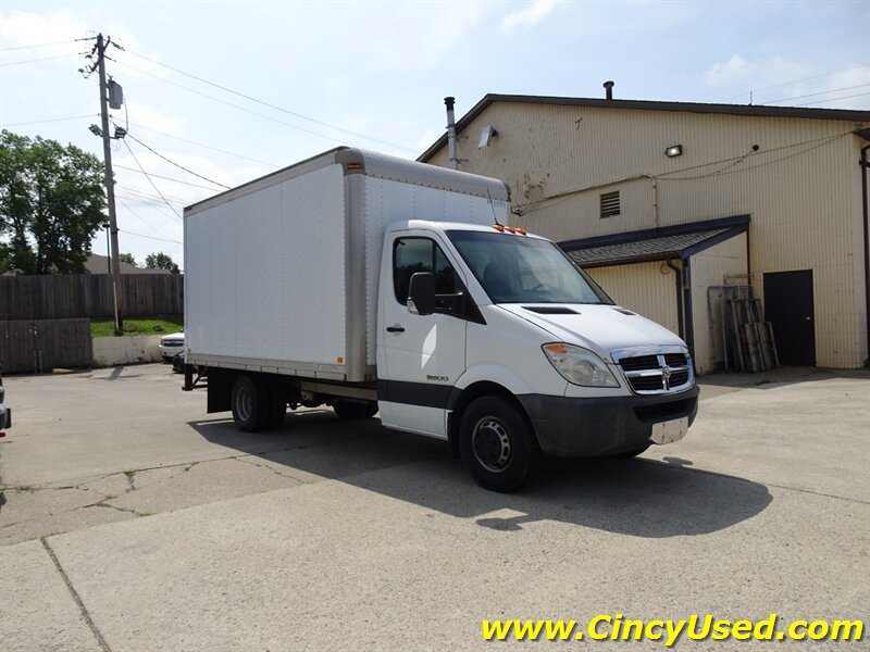 Used 2007 Dodge Sprinter 3500 RWD image 4