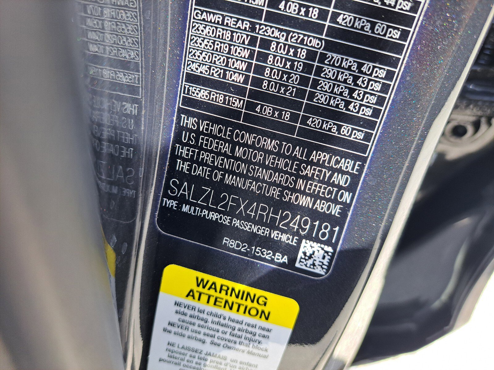 Certified 2024 Land Rover Range Rover Evoque Dynamic SE image 24