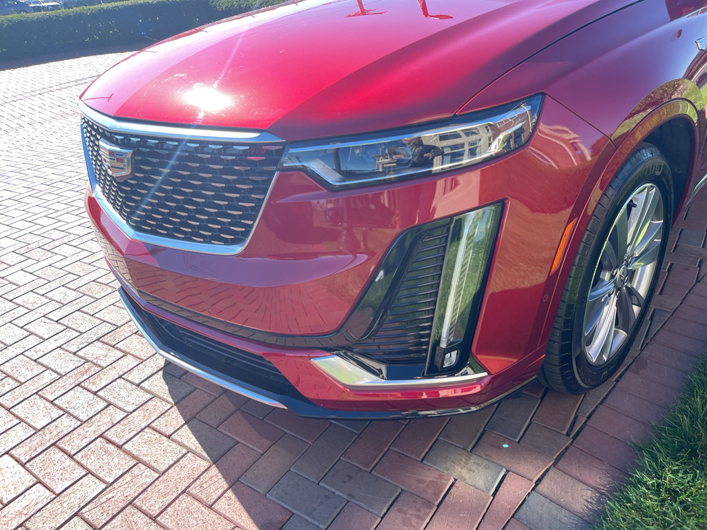 Used 2024 Cadillac XT6 Premium Luxury w/ Platinum Package image 2