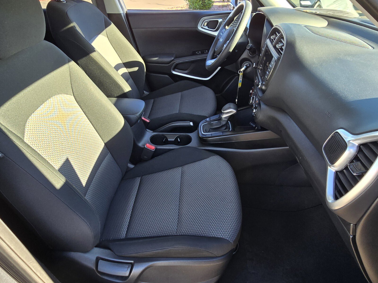 Certified 2024 Kia Soul LX w/ Option Group 015 image 16