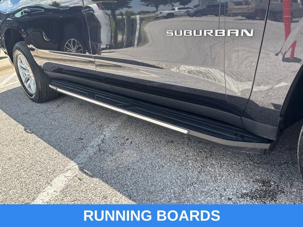 Used 2024 Chevrolet Suburban LT AWD/4WD image 3