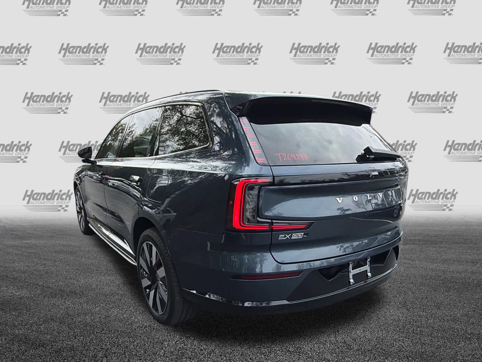 Certified 2025 Volvo EX90 Ultra image 10