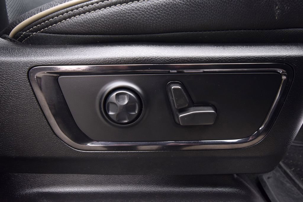 Used 2023 RAM 1500 Limited image 29
