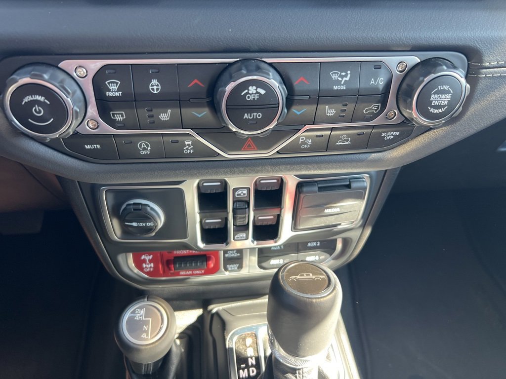 Used 2025 Jeep Gladiator Rubicon w/ Safety Group image 21