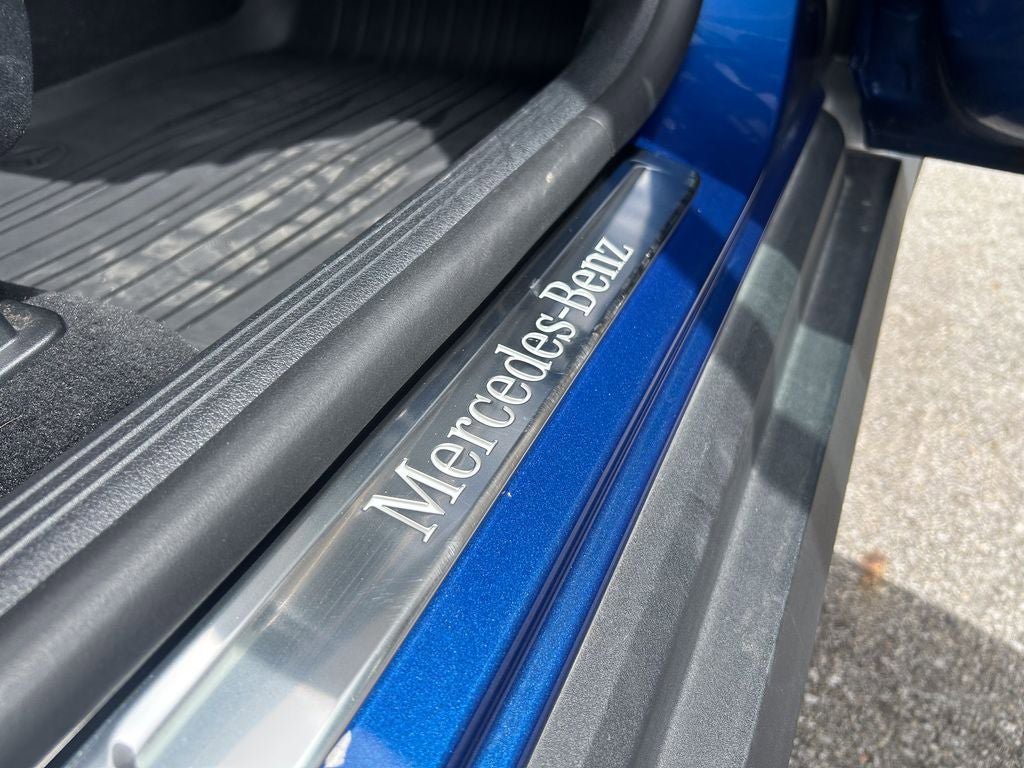 Used 2024 Mercedes-Benz GLC 300 4MATIC image 25