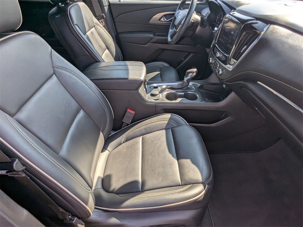 Used 2023 Chevrolet Traverse Premier image 20