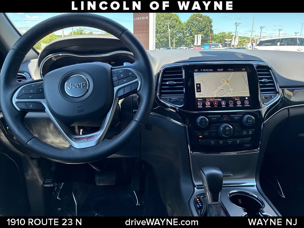 Used 2021 Jeep Grand Cherokee Trailhawk w/ Trailhawk Luxury Group AWD/4WD image 25