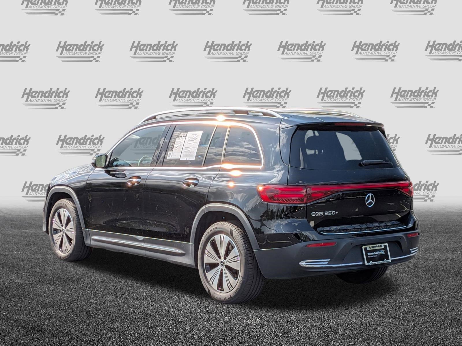 Certified 2024 Mercedes-Benz EQB 250+ image 8
